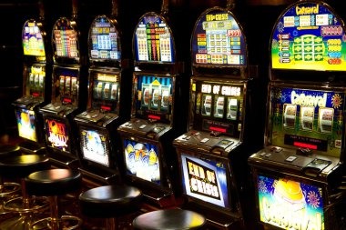 bigbet platform interface showing sports markets and live-dealer tables on mobile